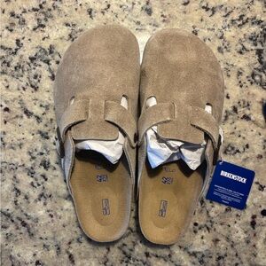 Birkenstock Boston Taupe 42 NWT
